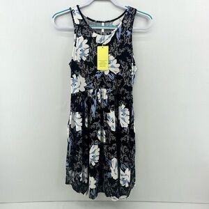 Floral‎ Sleeveless Dress Black / White / Blue Women's Small Athleisure Flowy NWT
